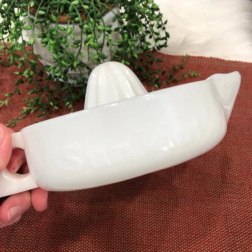 Vintage milkglass Sunkist juicer